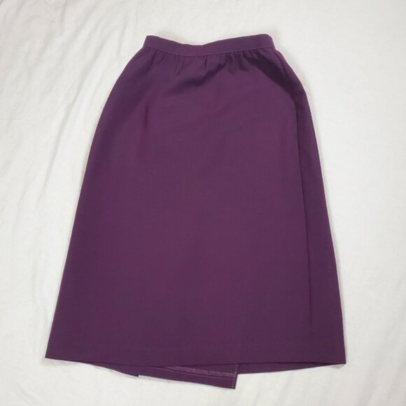 Clyde Dresses & Skirts - Clyde Vintage pleated purple wrap skirt size XS